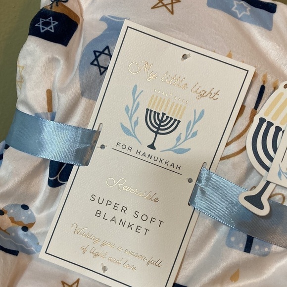 NWT MY LITTLE LIGHT REVERSIBLE HANUKKAH SUPER SOFT BABY BLANKET - Picture 2 of 9
